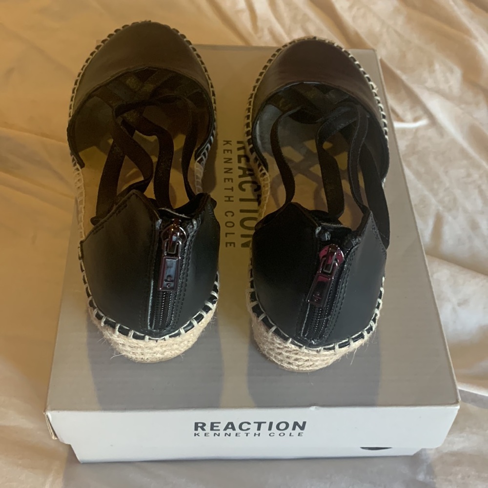 Beautiful black wedge - Picture 4 of 7